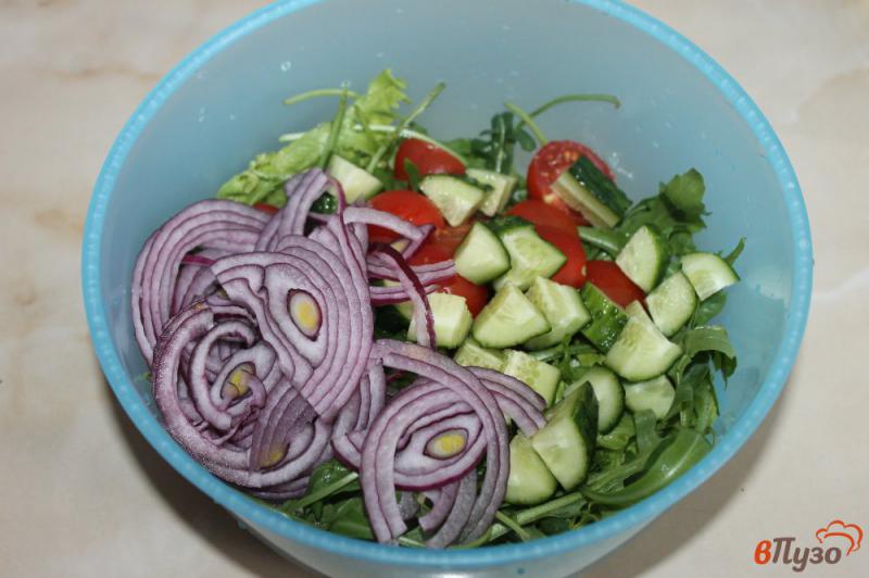 Фото приготовление рецепта: Микс салат с фетой и черри шаг №2