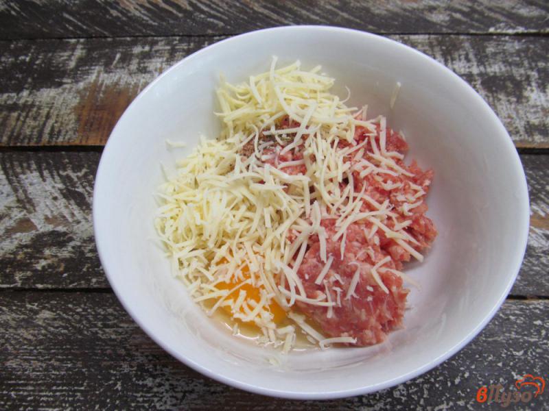 Фото приготовление рецепта: Суп с кабачком и фрикадельками шаг №4