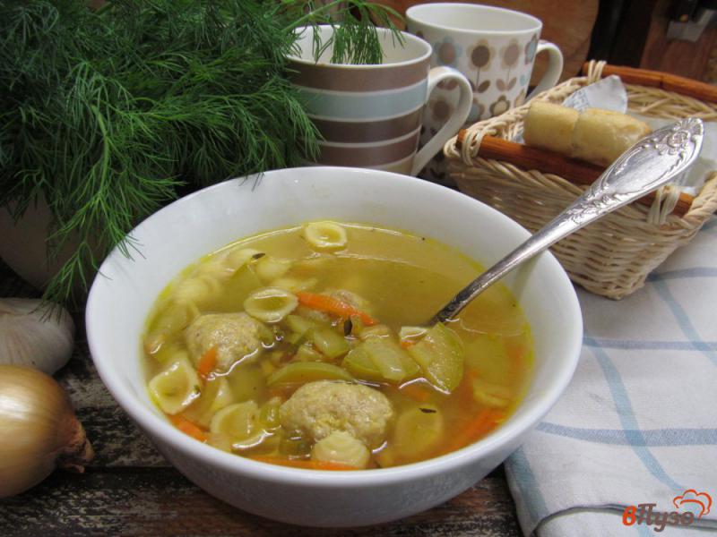 Фото приготовление рецепта: Суп с кабачком и фрикадельками шаг №10