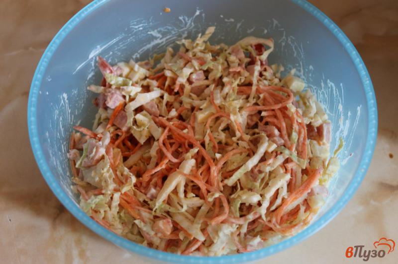 Фото приготовление рецепта: Салат из пекинской капусты с морковью по - корейски шаг №6
