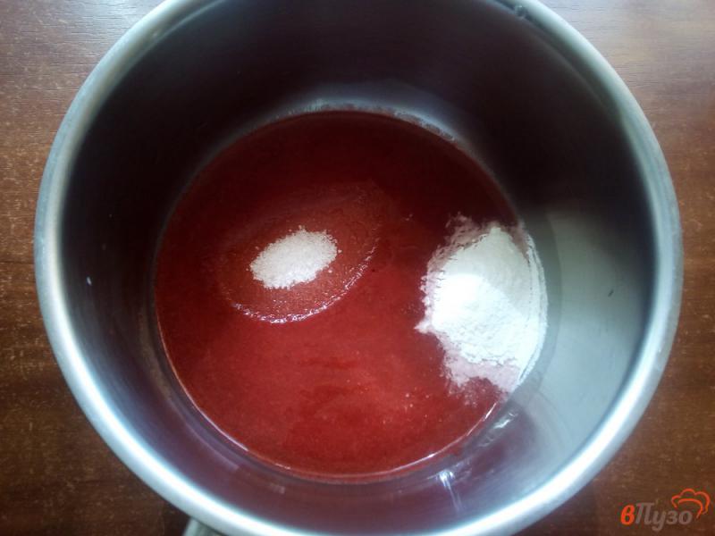 Фото приготовление рецепта: Ленивые вареники с клубничным соусом шаг №1