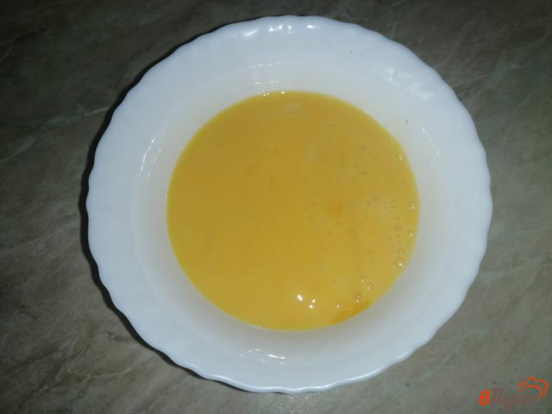 Фото приготовление рецепта: Овощной суп на говяжьем бульоне с яйцом шаг №8