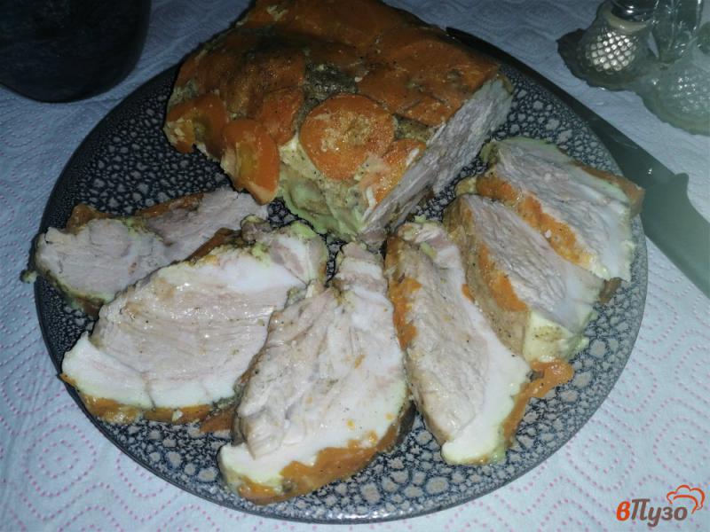 Фото приготовление рецепта: Свинина запеченная с морковью шаг №9