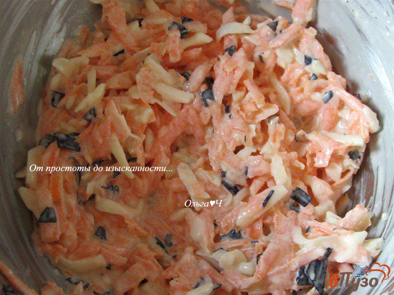 Фото приготовление рецепта: Куриное филе с морковью и сыром шаг №2