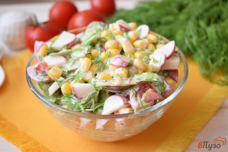 Фото приготовление рецепта: Овощной  салат с кукурузой шаг №5