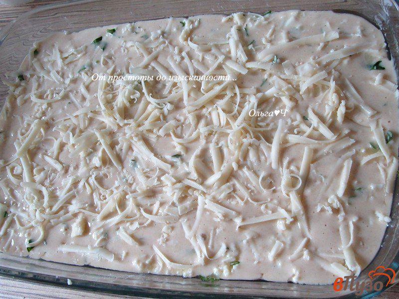 Фото приготовление рецепта: Цельнозерновой заливной пирог с брынзой шаг №5