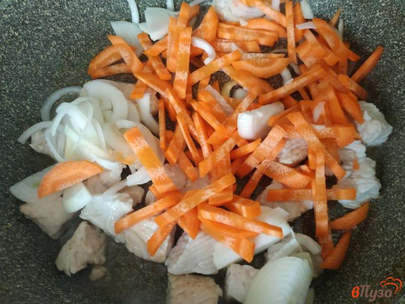 Фото приготовление рецепта: Овощное рагу с индейкой шаг №2