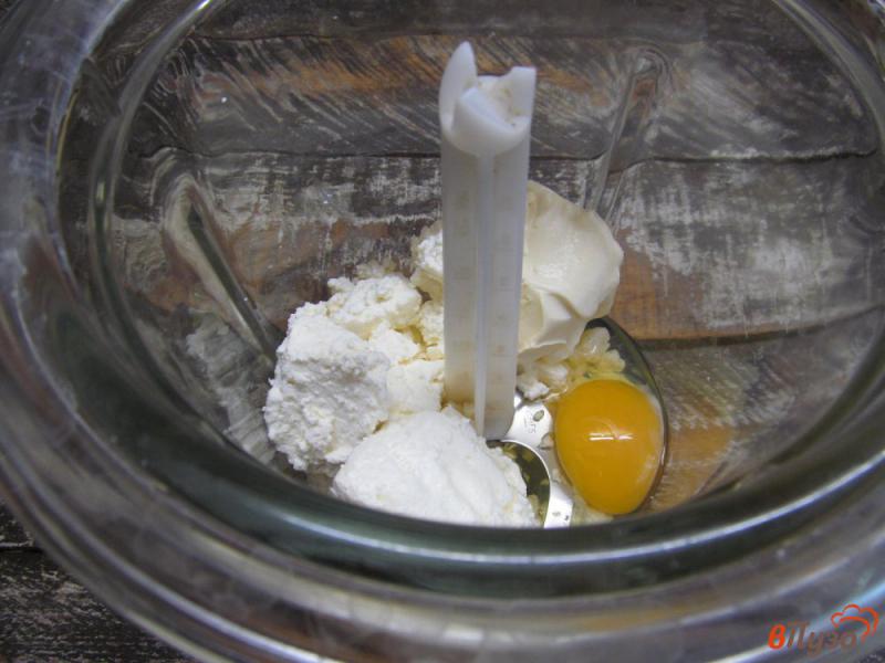 Фото приготовление рецепта: Закуска из кабачка с творогом шаг №1