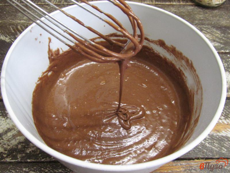 Фото приготовление рецепта: Шоколадное пирожное шаг №3