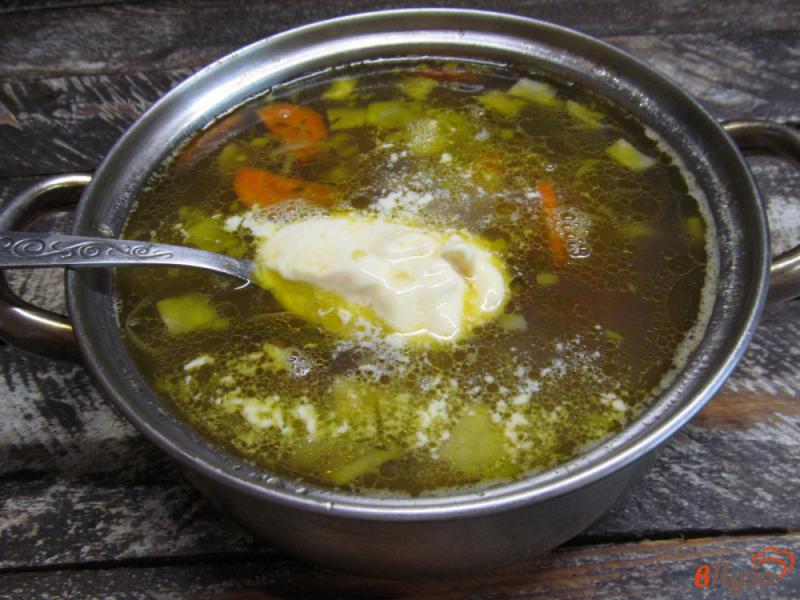 Фото приготовление рецепта: Сливочный суп с фасолью и шпинатом шаг №6