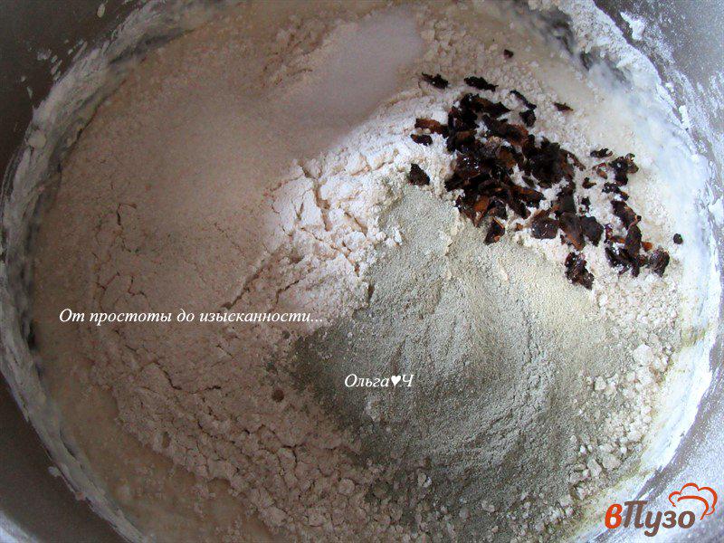 Фото приготовление рецепта: Цельнозерновой молочный хлеб с водорослевой солью и томатами шаг №3
