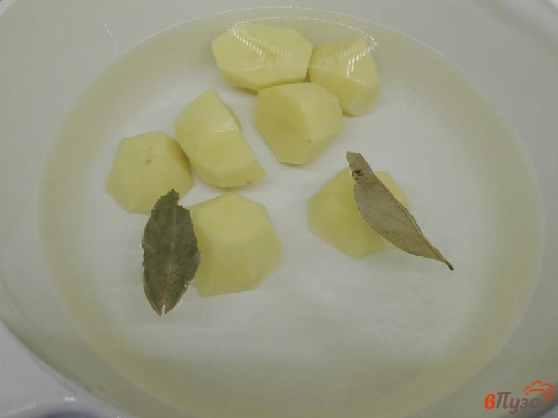 Фото приготовление рецепта: Крем-суп из зеленого горошка шаг №1