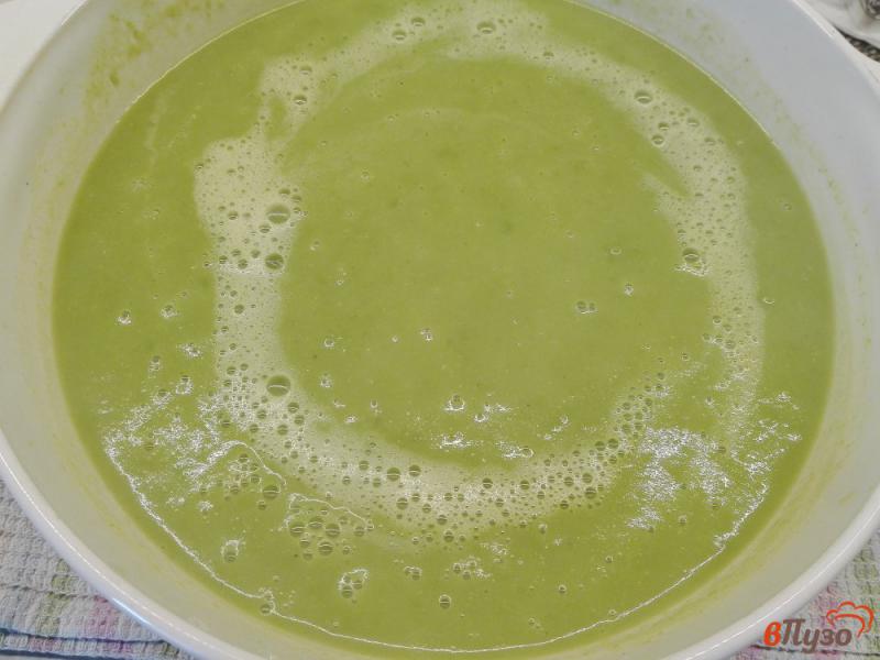 Фото приготовление рецепта: Крем-суп из зеленого горошка шаг №6