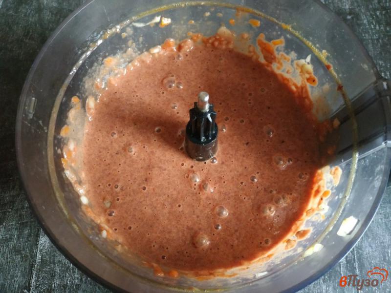 Фото приготовление рецепта: Печеночные оладьи с морковью шаг №3