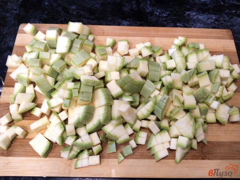 Фото приготовление рецепта: Овощное рагу с чесночными стрелками шаг №4
