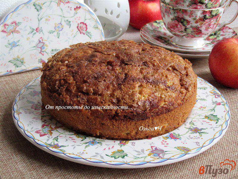Фото приготовление рецепта: Яблочный пирог с коричной корочкой шаг №7