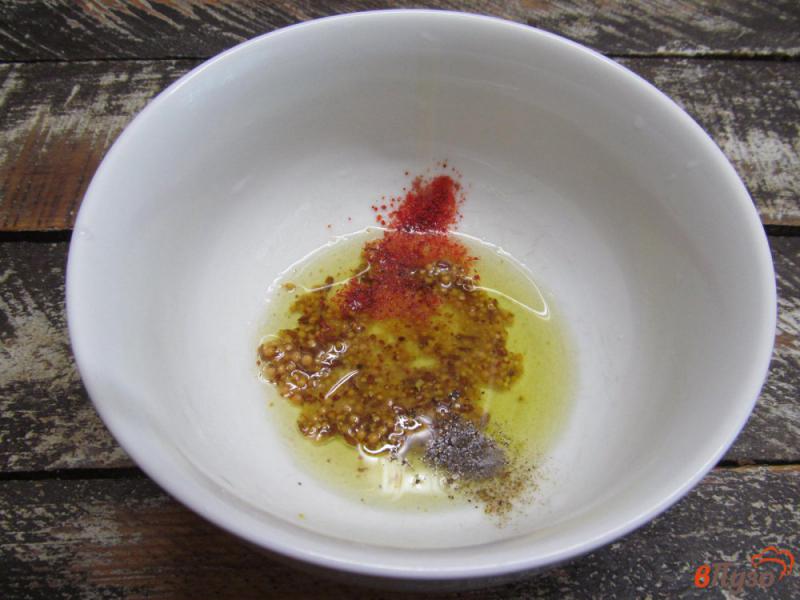 Фото приготовление рецепта: Салат из молодой капусты с яблоком и сырыми шампиньонами шаг №1