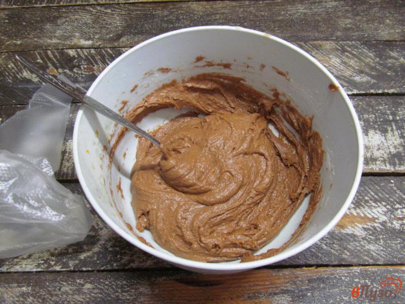 Фото приготовление рецепта: Шоколадное печенье с апельсином шаг №4