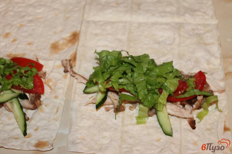 Фото приготовление рецепта: Закуска из лаваша с мясом и сыром шаг №3