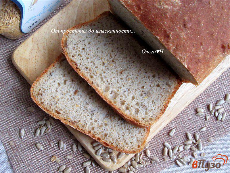 Фото приготовление рецепта: Хлеб с семечками и семенами льна шаг №8