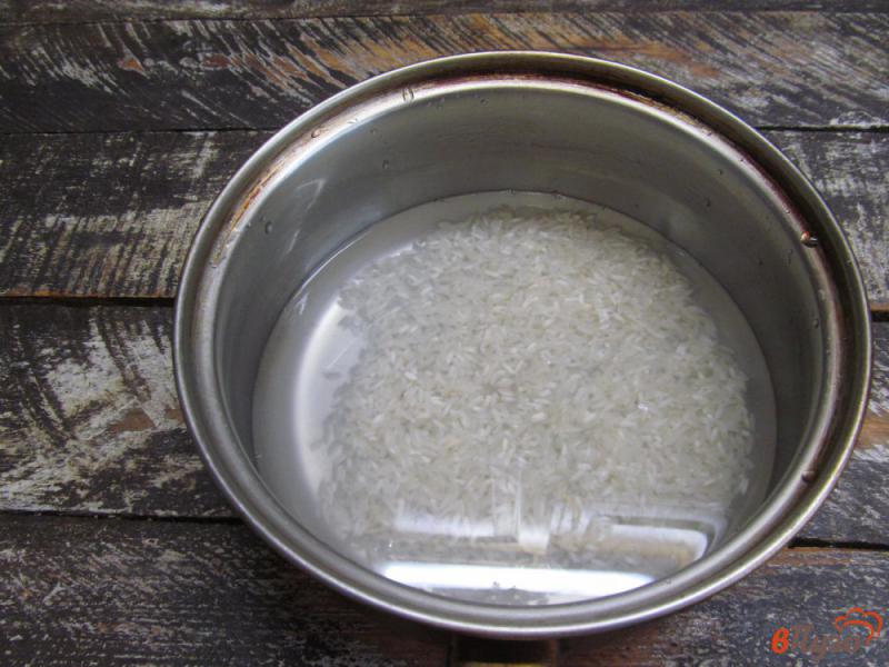 Фото приготовление рецепта: Рисовая запеканка с персиком шаг №1