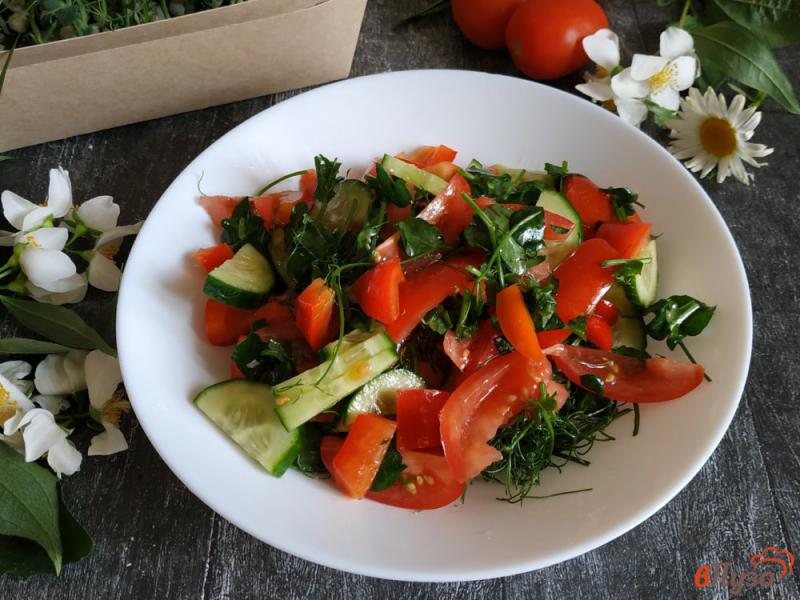 Фото приготовление рецепта: Овощной салат с проростками гороха шаг №7