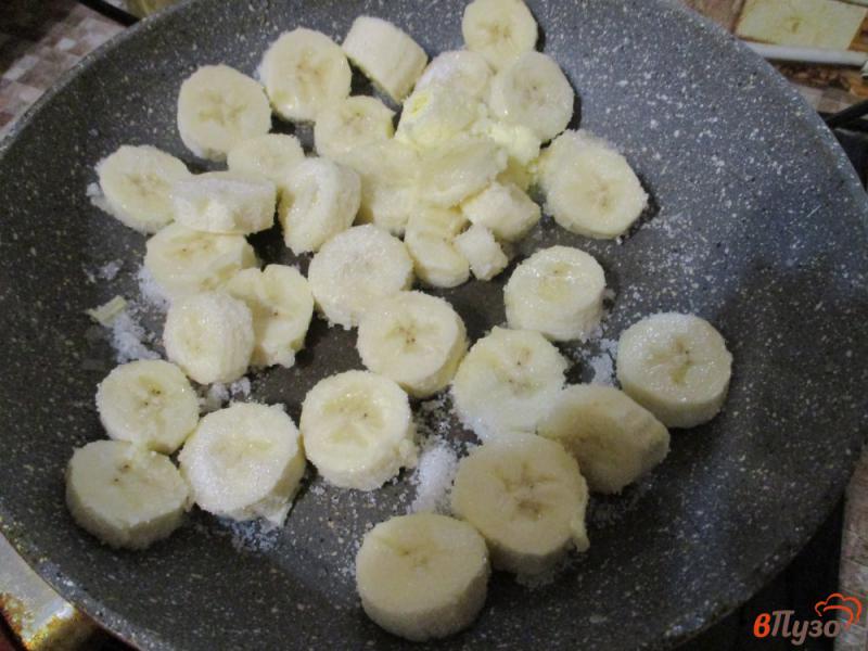 Фото приготовление рецепта: Слойки с банановой начинкой шаг №1