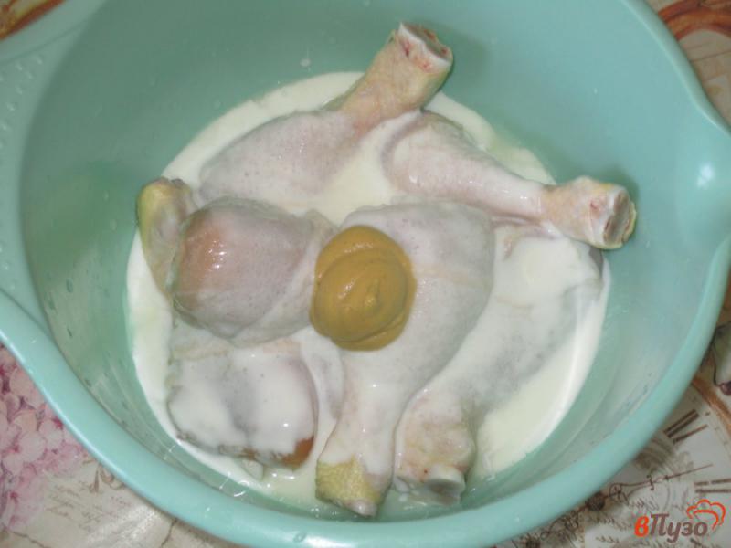 Фото приготовление рецепта: Куриные ножки томленые в кефире шаг №3