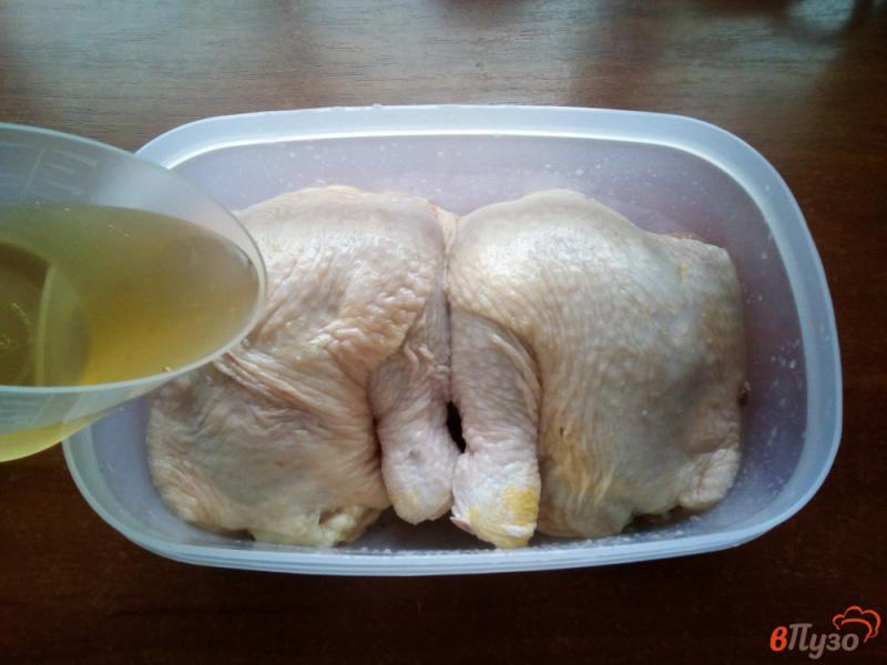 Фото приготовление рецепта: Окорочка куриные маринованные в белом сухом вине шаг №1