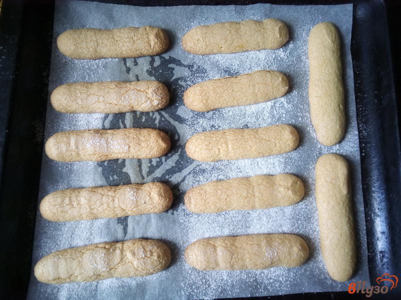 Фото приготовление рецепта: Бисквитное печенье Савоярди шаг №7