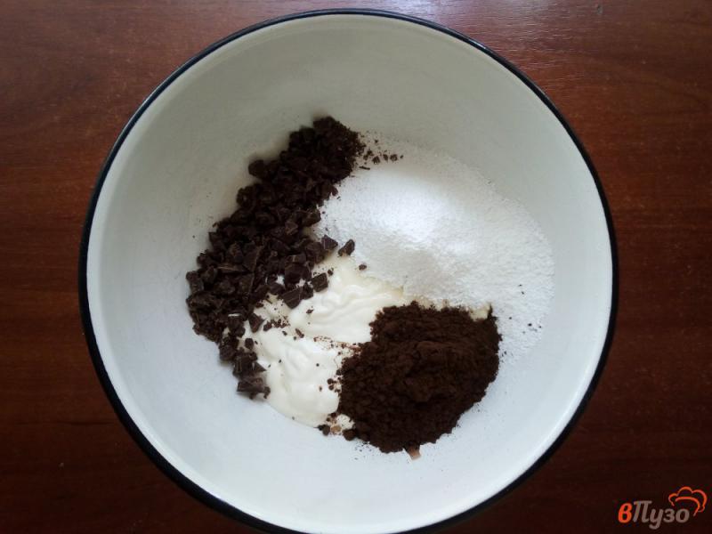 Фото приготовление рецепта: Холодный шоколадный торт без выпечки шаг №6