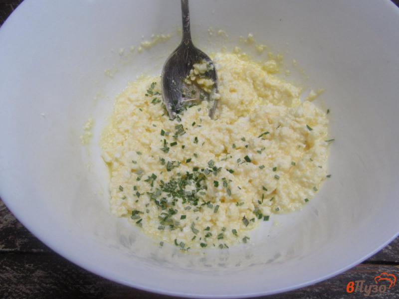 Фото приготовление рецепта: Сырники на рисовой муке с малиной шаг №2