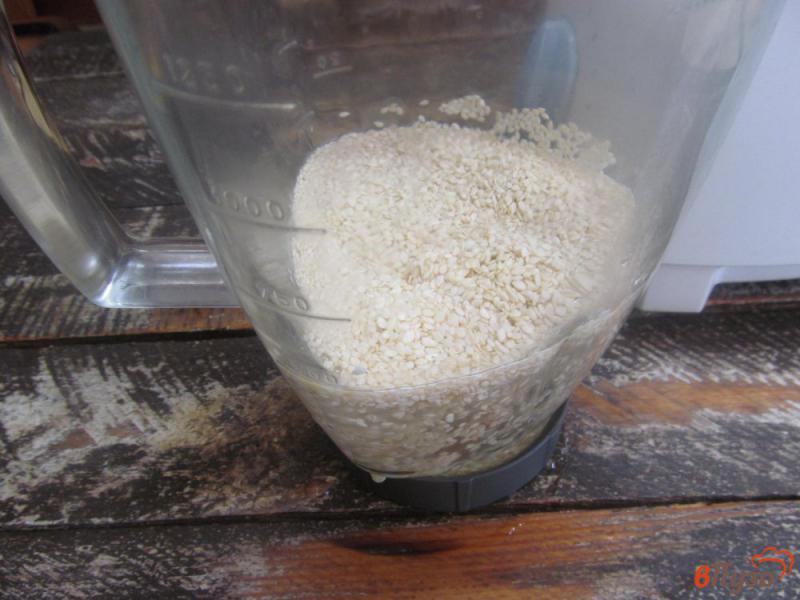 Фото приготовление рецепта: Кунжутное молоко из белых семян шаг №2