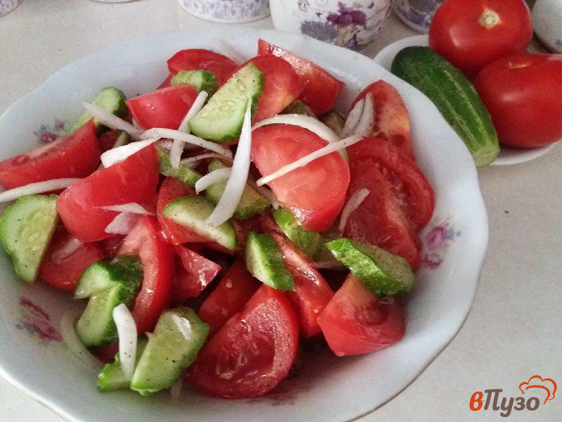 Фото приготовление рецепта: Простой овощной салат шаг №7