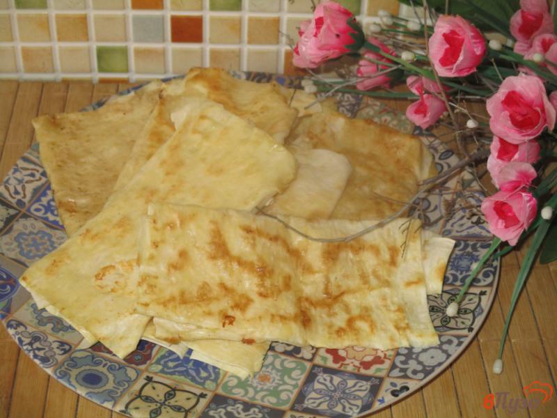 Фото приготовление рецепта: Завтрак из лаваша с сыром шаг №3