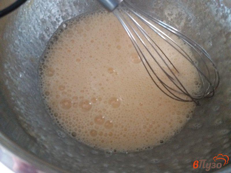 Фото приготовление рецепта: Пирог с абрикосами шаг №3