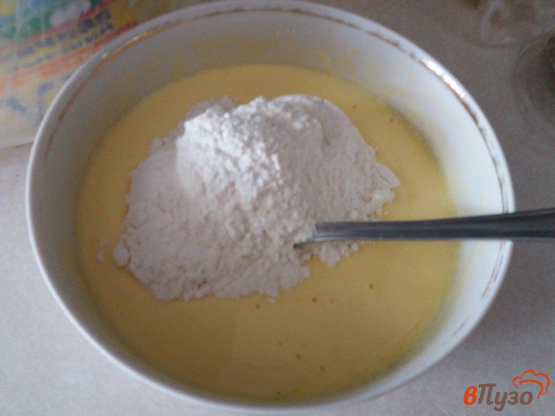 Фото приготовление рецепта: Жаренные кабачки в сырном кляре шаг №4