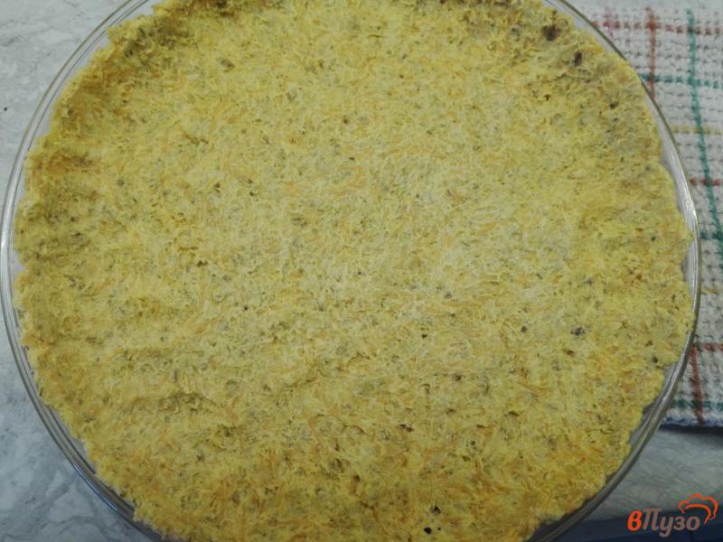Фото приготовление рецепта: Луковый пирог из долины Муми-троллей шаг №5