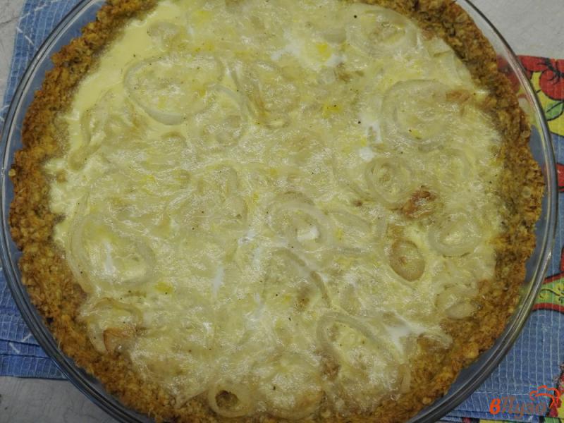 Фото приготовление рецепта: Луковый пирог из долины Муми-троллей шаг №11