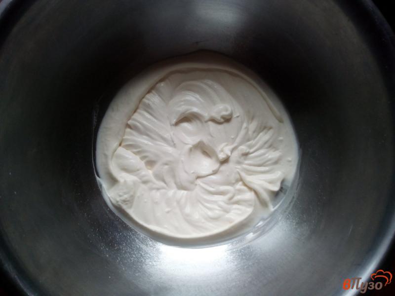 Фото приготовление рецепта: Мороженое пломбир с печеньем oрeo шаг №4