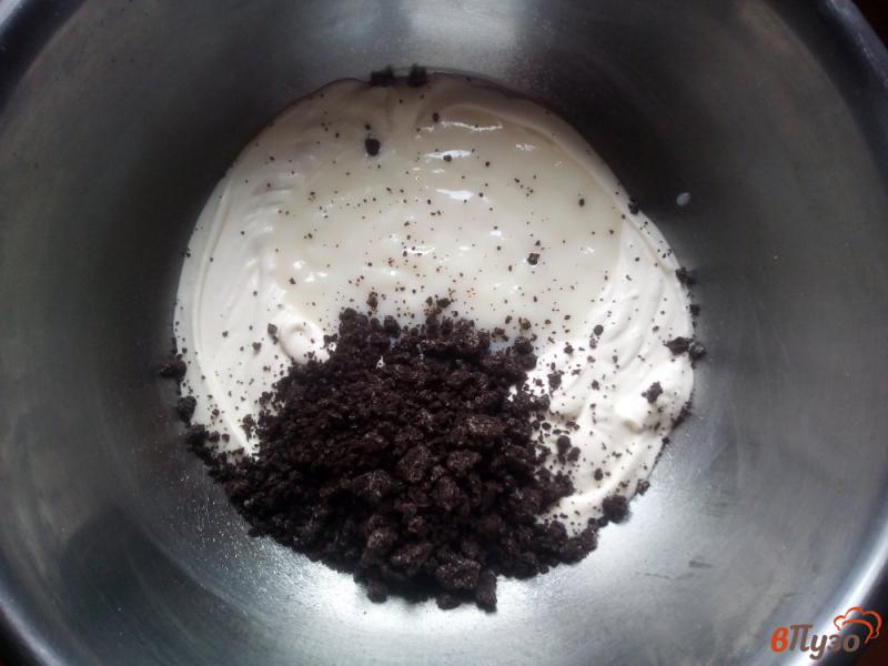 Фото приготовление рецепта: Мороженое пломбир с печеньем oрeo шаг №5