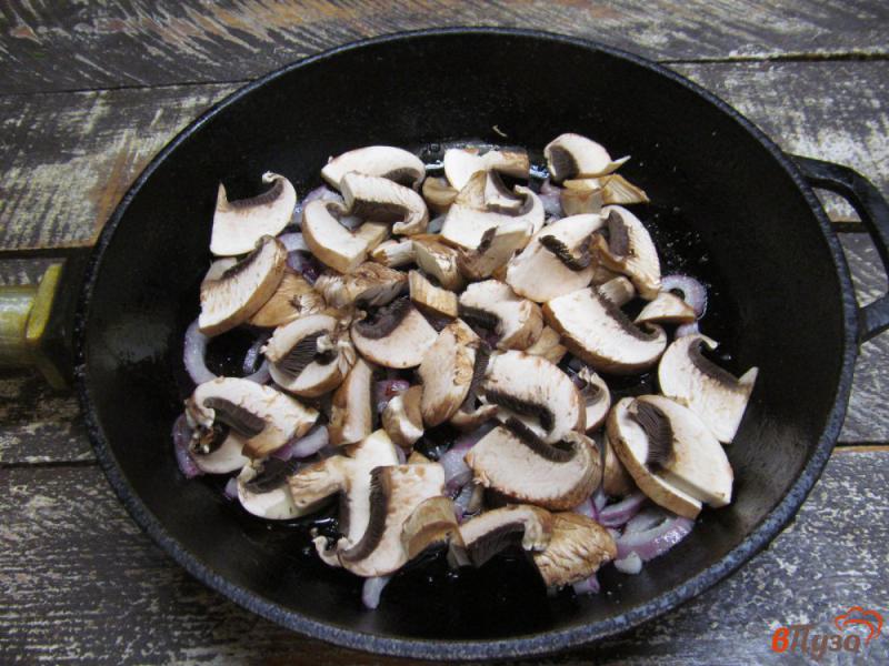 Фото приготовление рецепта: Булгур с грибами шаг №3