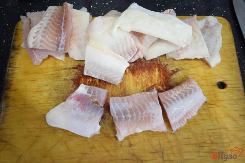 Фото приготовление рецепта: Рыбное филе в панировке шаг №1