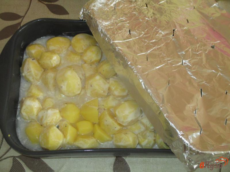 Фото приготовление рецепта: Картофель в сметане на гарнир шаг №4
