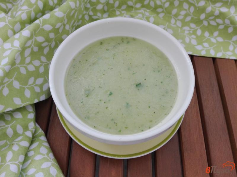 Фото приготовление рецепта: Крем-суп с кабачком и шпинатом шаг №9