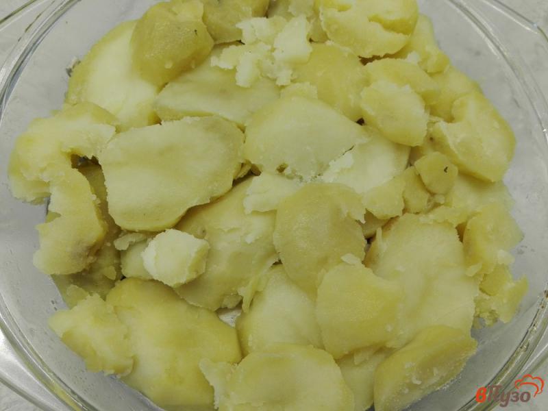 Фото приготовление рецепта: Картофельная запеканка с грибами и яйцом шаг №9