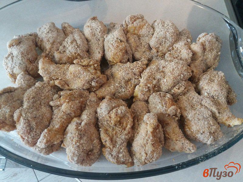 Фото приготовление рецепта: Запеченные куриные плечики в панировке шаг №6