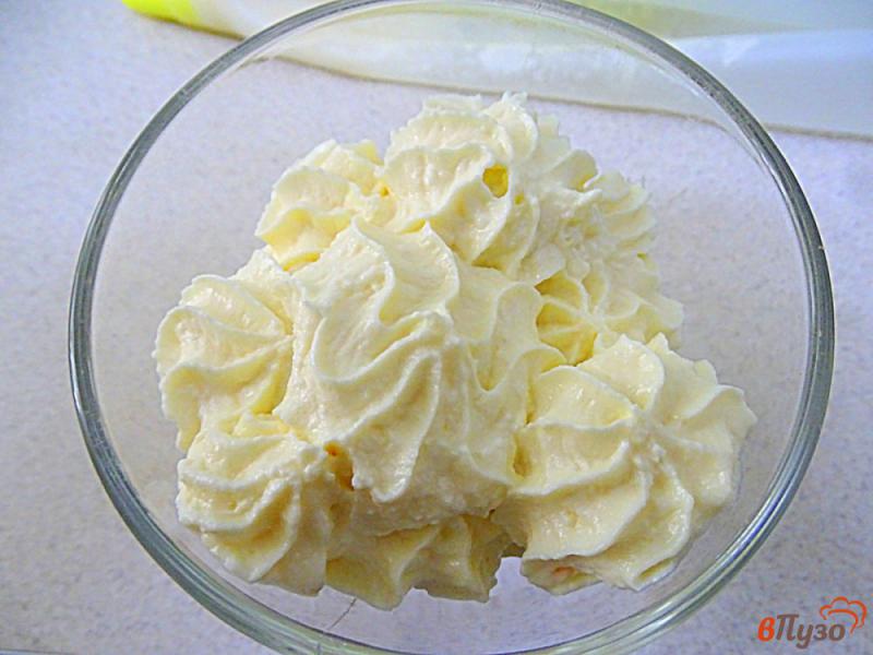 Фото приготовление рецепта: Десерт из творога и персика шаг №5