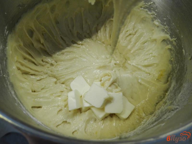 Фото приготовление рецепта: Абрикосовый пирог с меренгой шаг №4