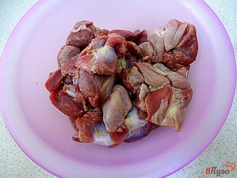 Фото приготовление рецепта: Куриные желудки в соево-сливочном соусе шаг №1